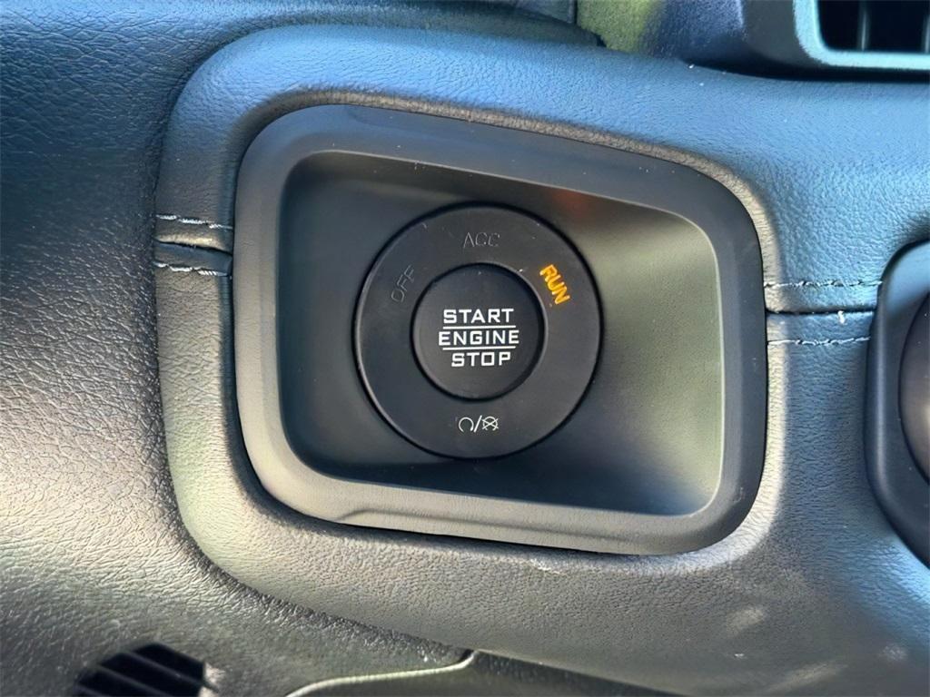 new 2025 Jeep Wrangler car, priced at $100,932