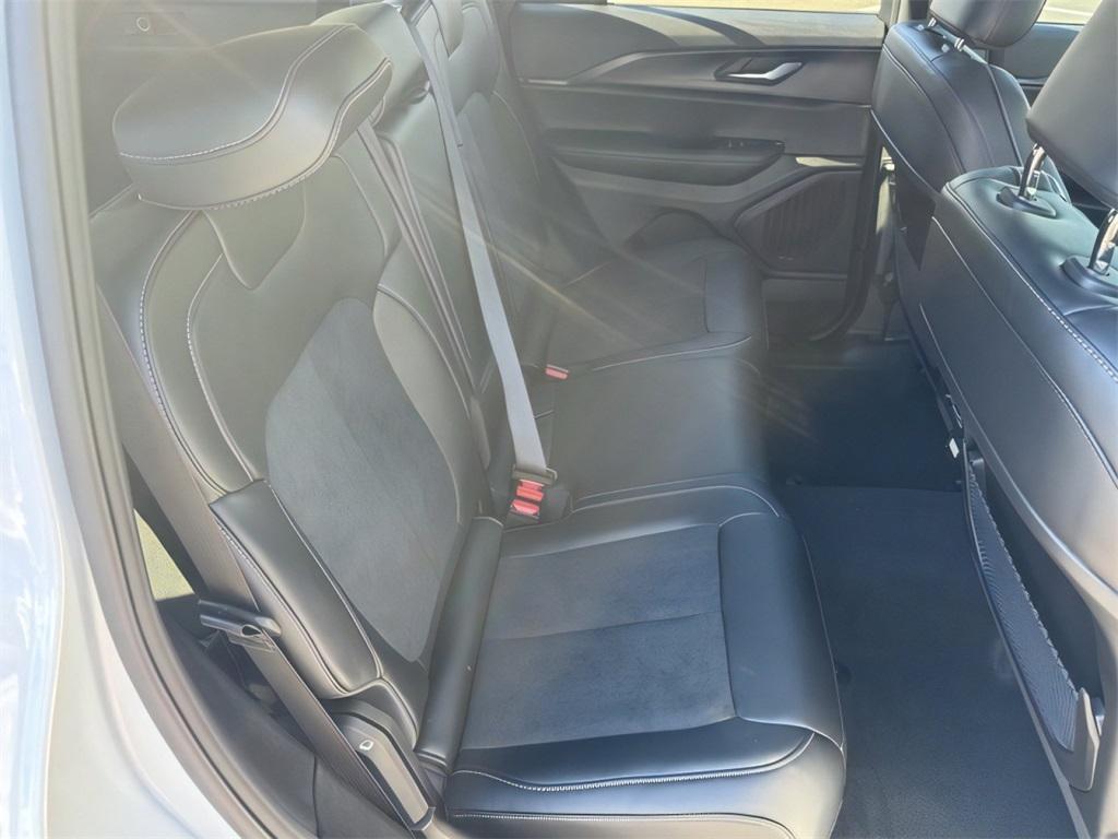 new 2025 Jeep Grand Cherokee car, priced at $43,477
