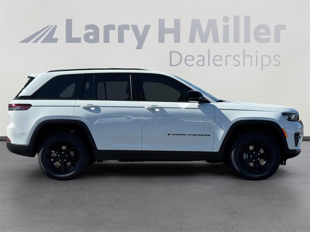 new 2025 Jeep Grand Cherokee car, priced at $43,477