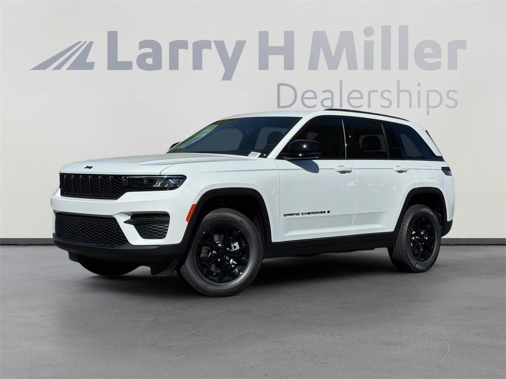 new 2025 Jeep Grand Cherokee car, priced at $43,477