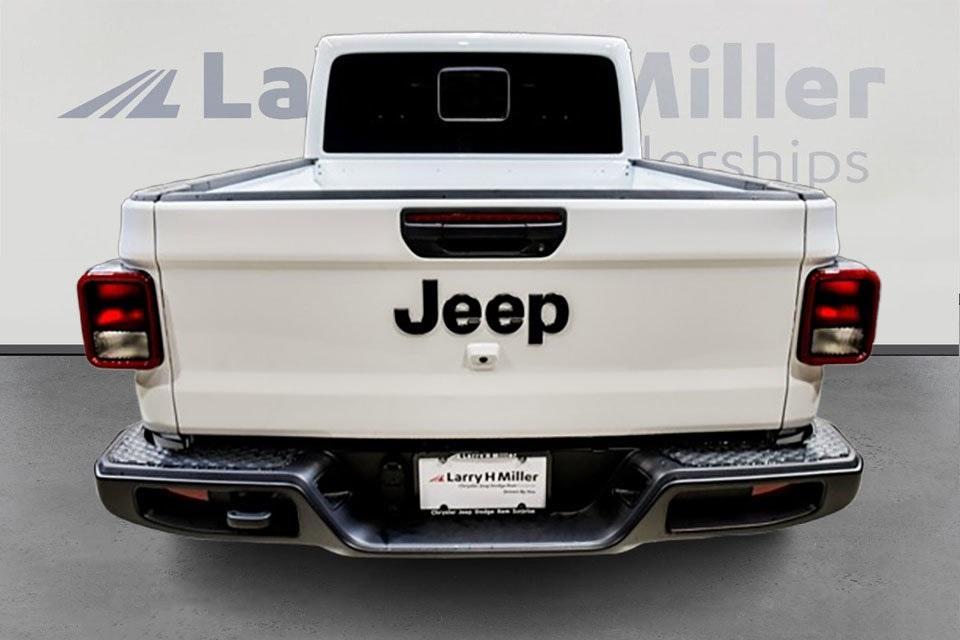 new 2025 Jeep Gladiator car, priced at $42,830