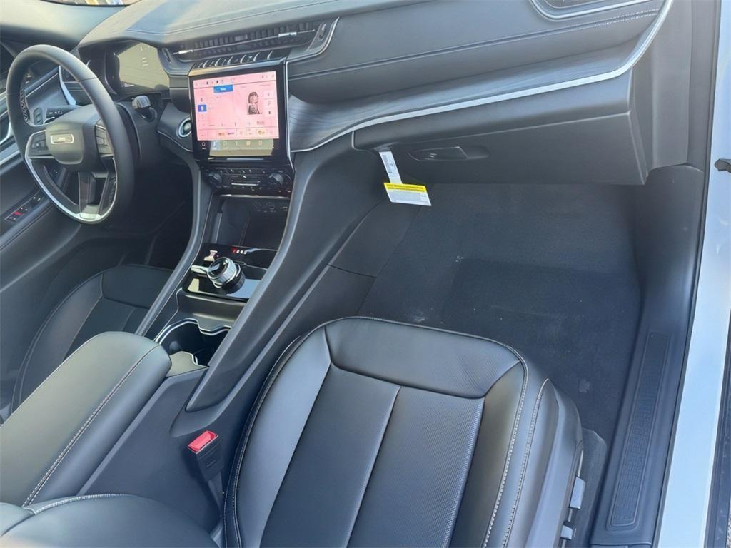 new 2025 Jeep Grand Cherokee car, priced at $46,432