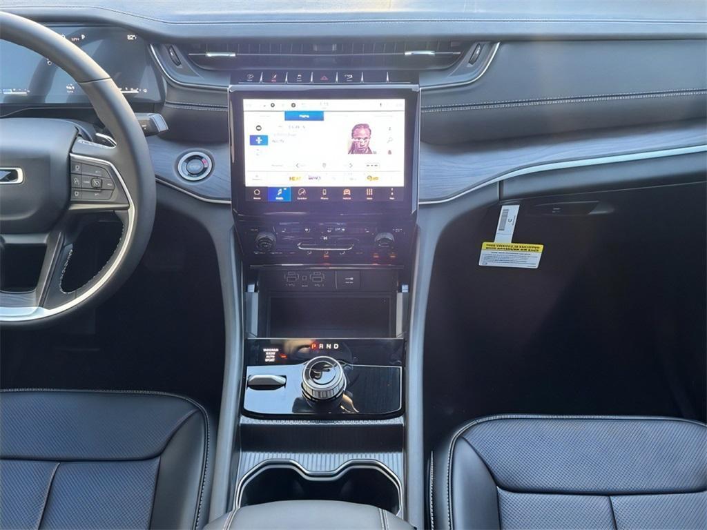 new 2025 Jeep Grand Cherokee car, priced at $46,432