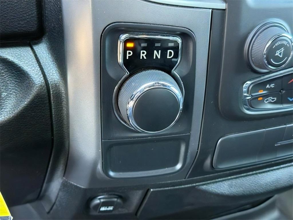 used 2022 Ram 1500 Classic car, priced at $33,000