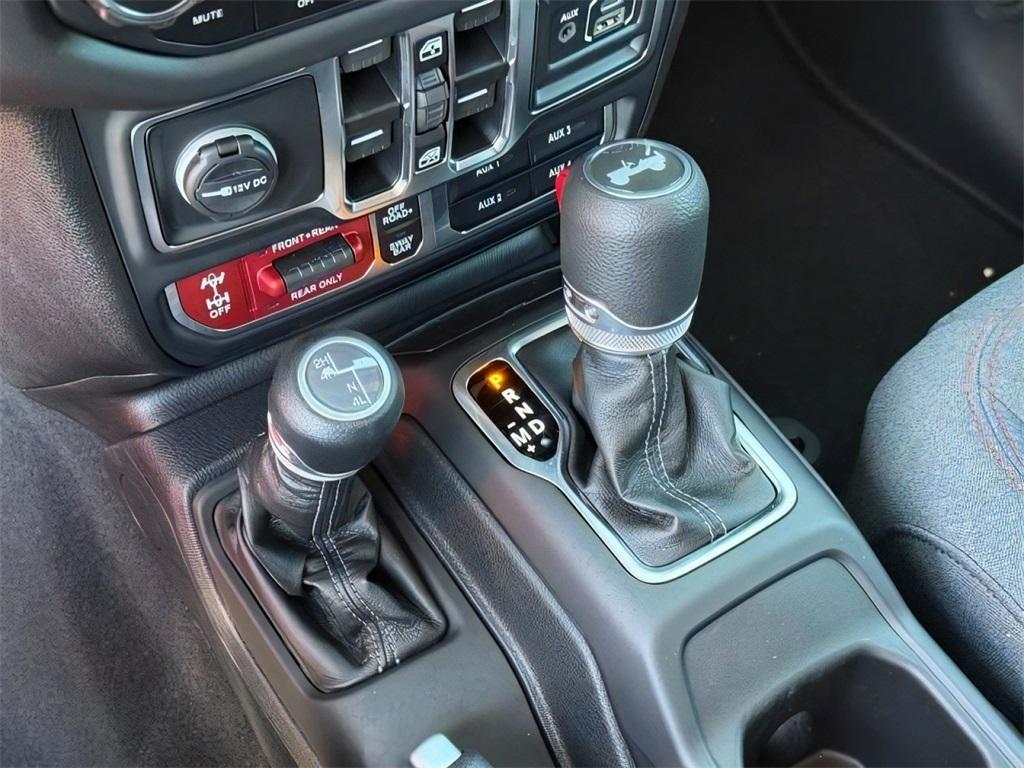 new 2025 Jeep Wrangler car, priced at $55,920