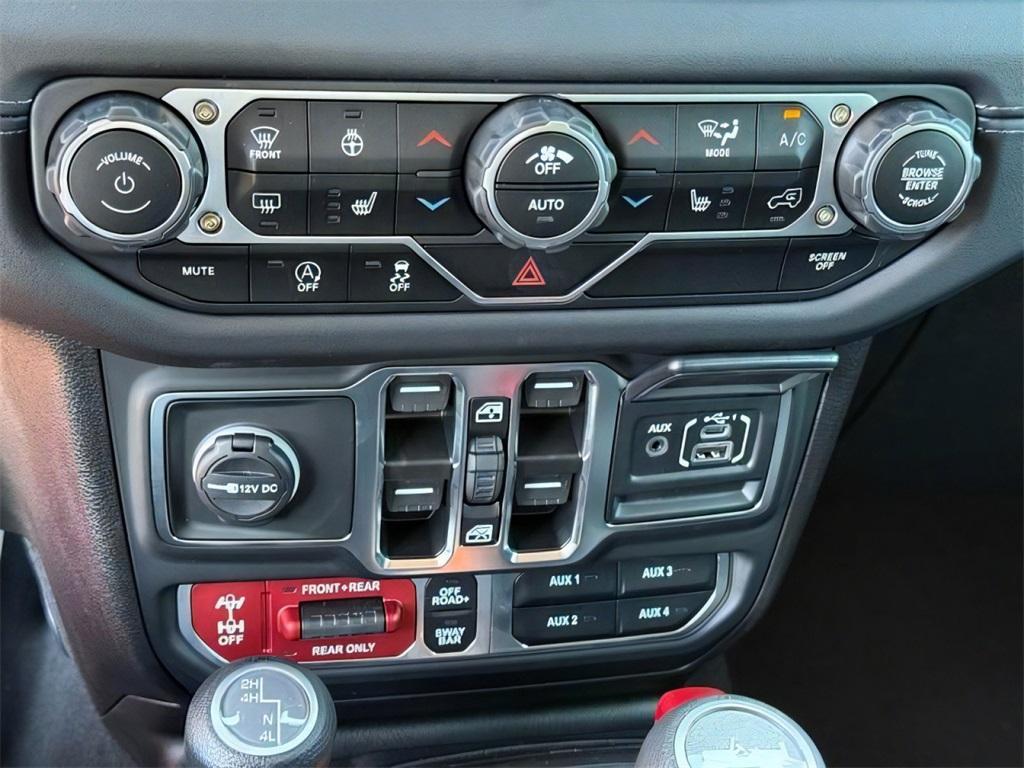 new 2025 Jeep Wrangler car, priced at $55,920