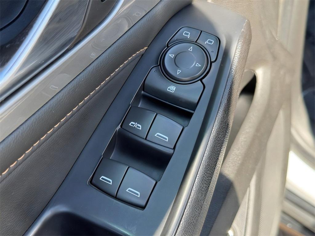 used 2020 Chevrolet Traverse car, priced at $25,000