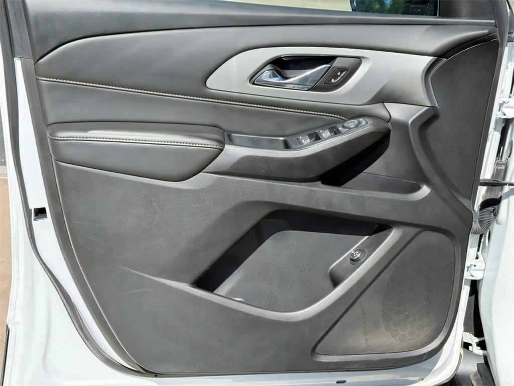 used 2020 Chevrolet Traverse car, priced at $25,000