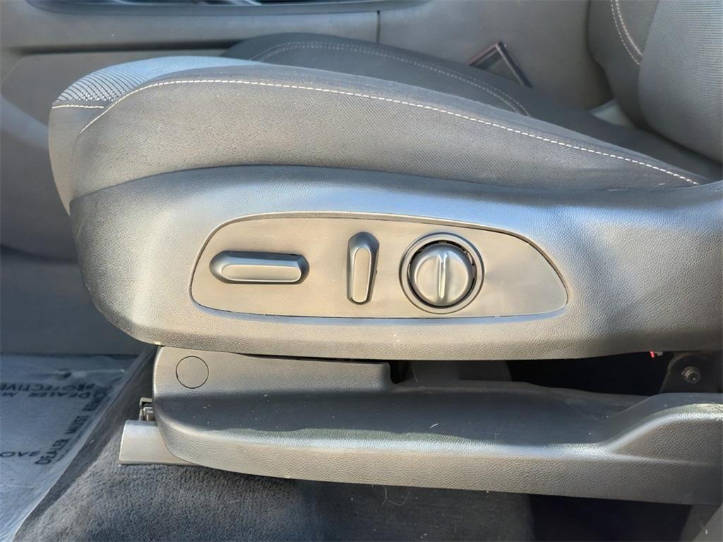 used 2020 Chevrolet Traverse car, priced at $25,000