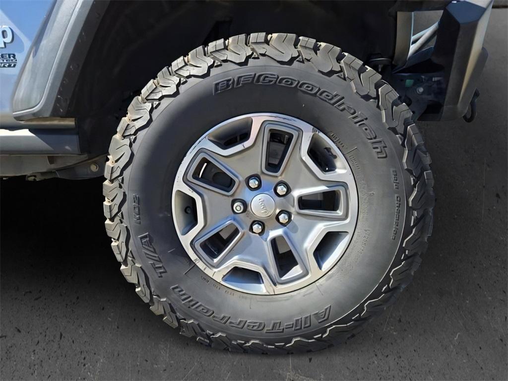 used 2018 Jeep Wrangler Unlimited car, priced at $26,000