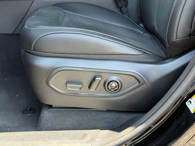 new 2025 Jeep Grand Cherokee car, priced at $45,072