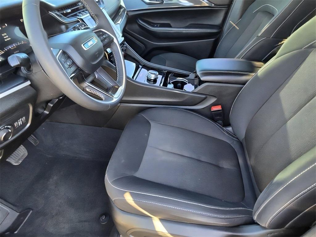 used 2023 Jeep Grand Cherokee car, priced at $25,000