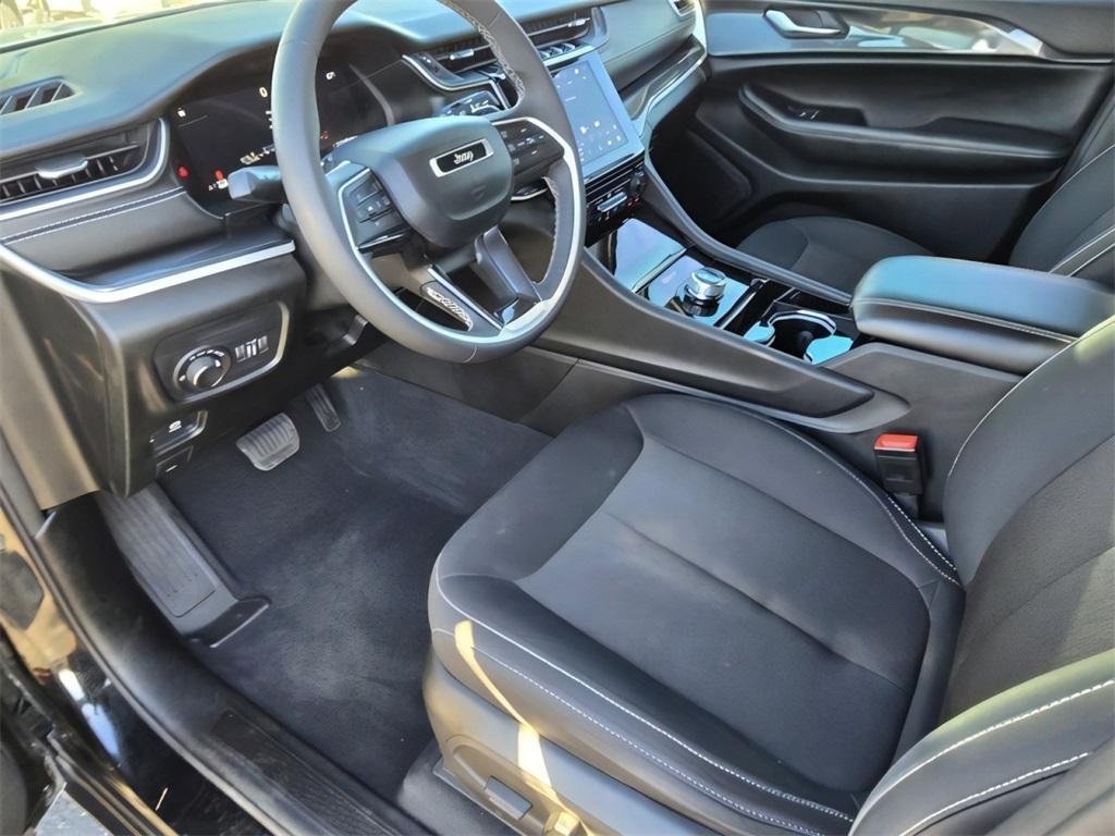 used 2023 Jeep Grand Cherokee car, priced at $25,000