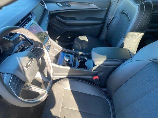 new 2025 Jeep Grand Cherokee L car, priced at $40,572