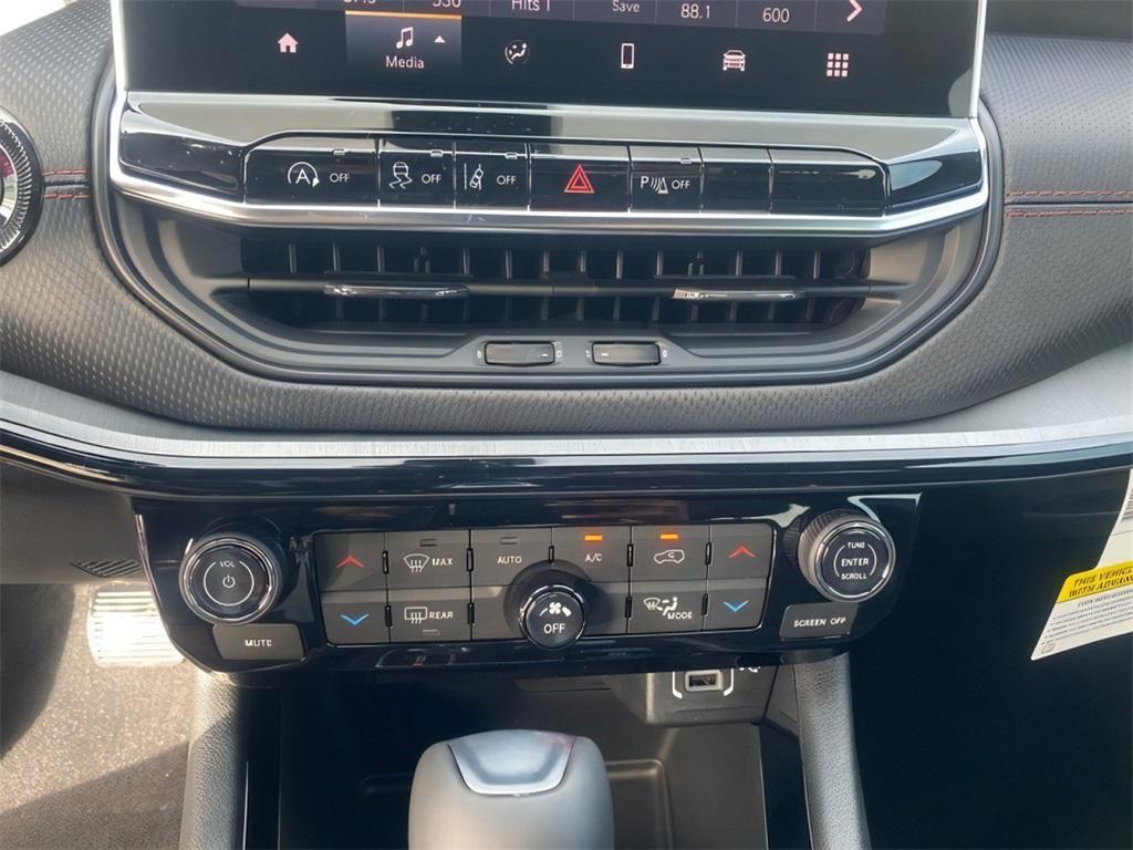 new 2026 Jeep Compass car, priced at $32,737