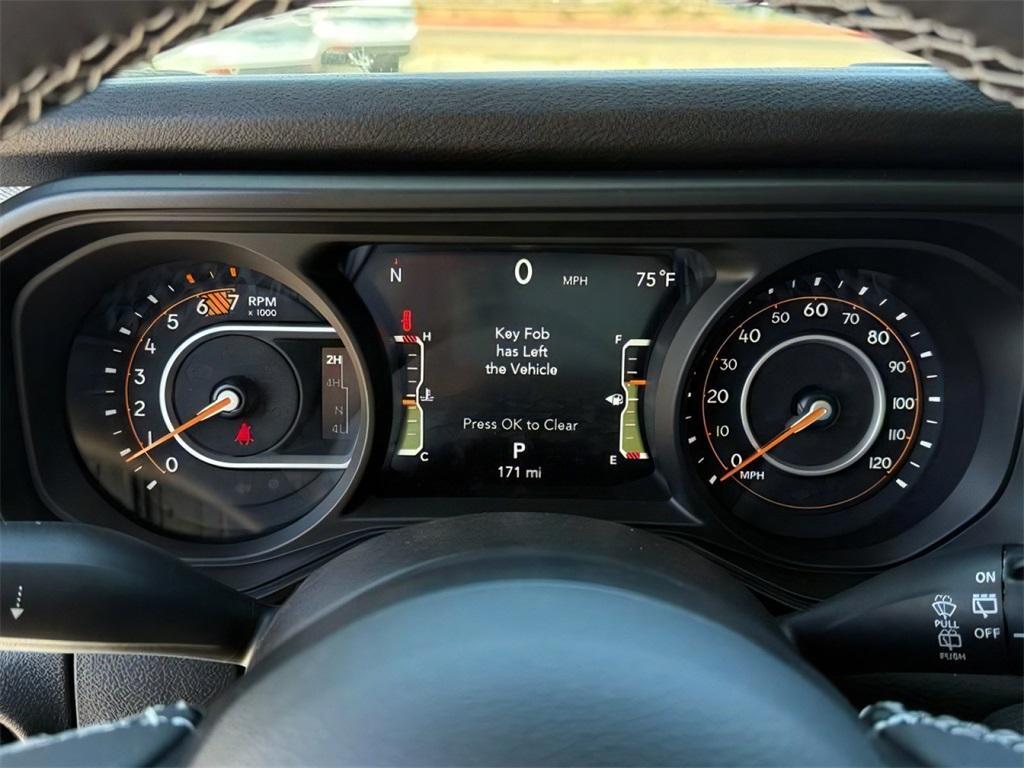 new 2025 Jeep Wrangler car, priced at $44,287