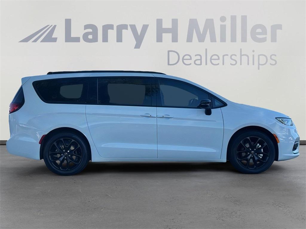 new 2026 Chrysler Pacifica car, priced at $50,130