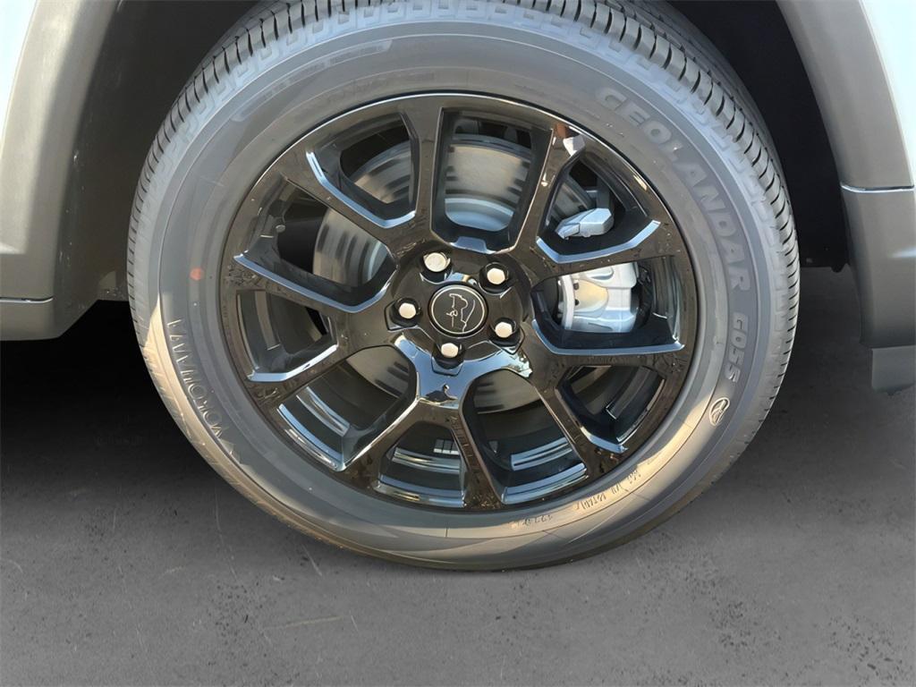 new 2025 Jeep Compass car, priced at $27,007