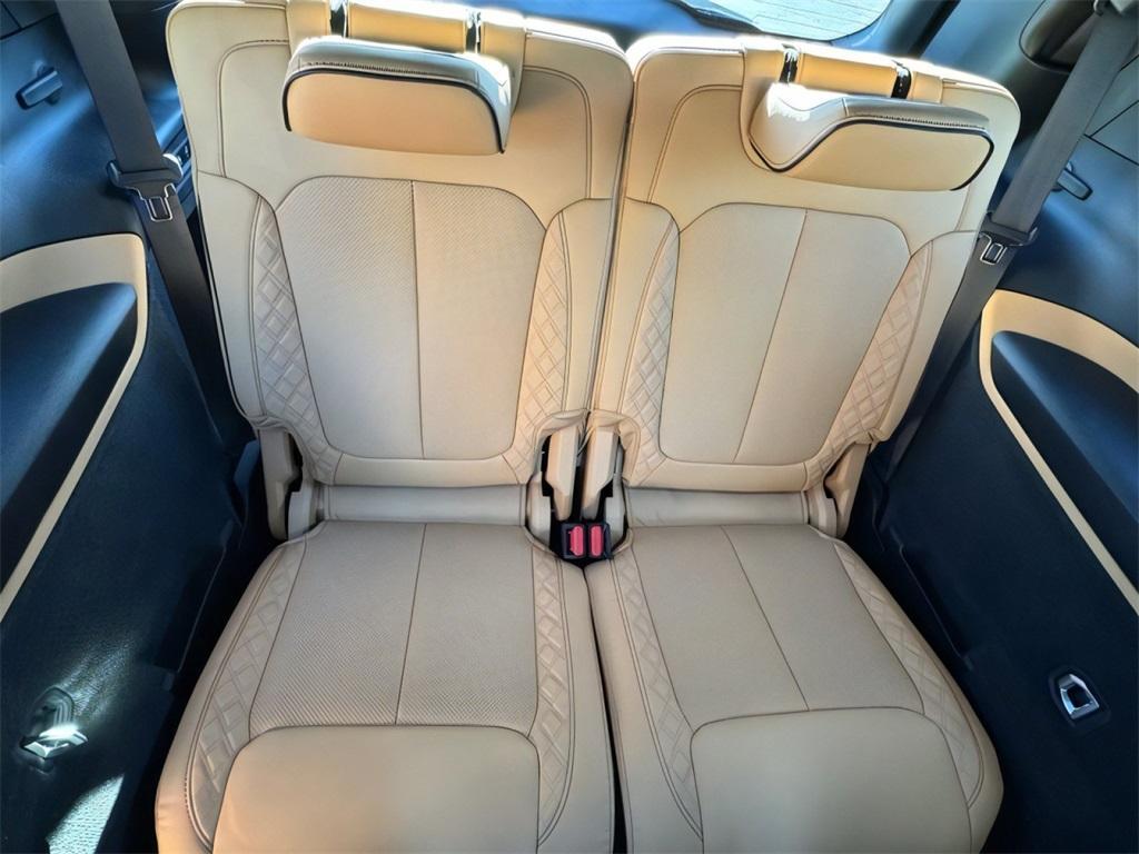 new 2025 Jeep Grand Cherokee L car, priced at $69,772