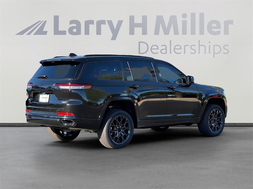 new 2025 Jeep Grand Cherokee L car, priced at $69,772