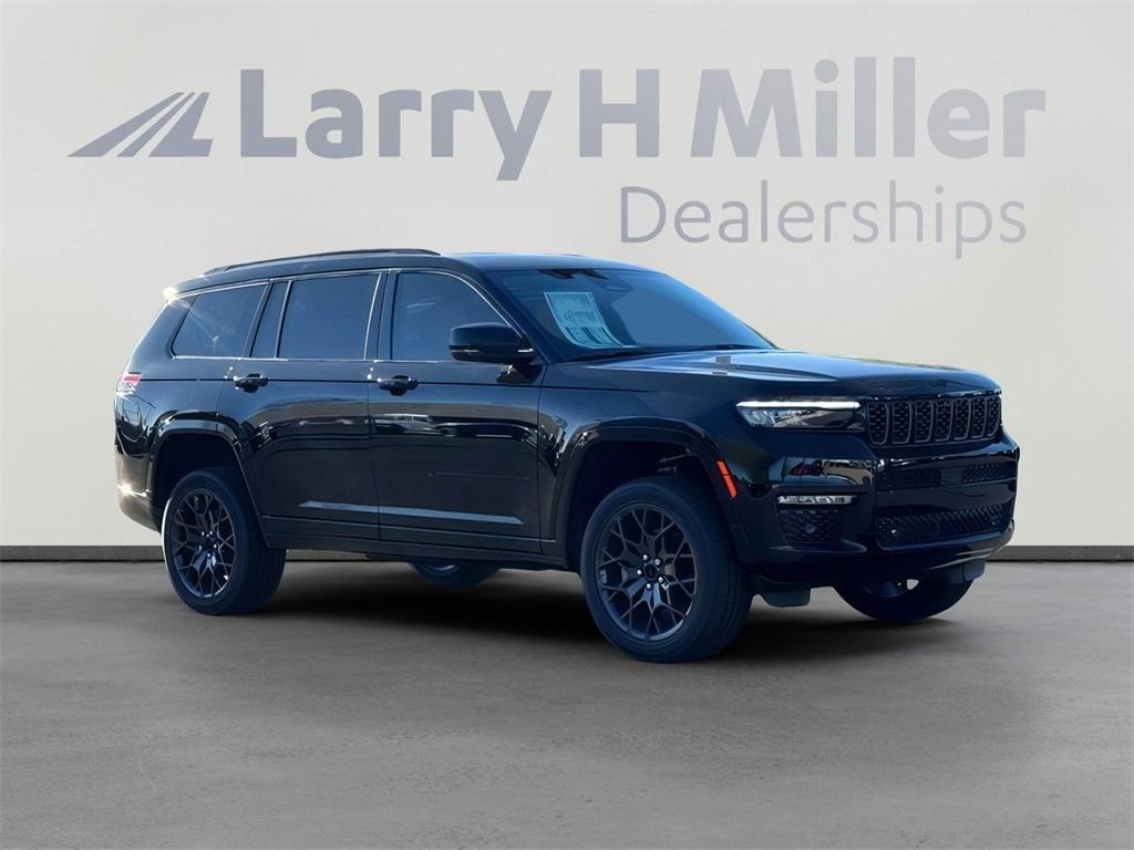 new 2025 Jeep Grand Cherokee L car, priced at $69,772