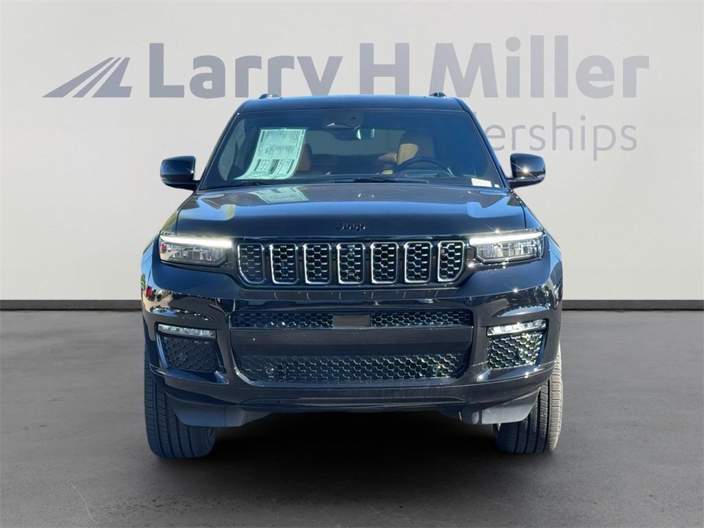 new 2025 Jeep Grand Cherokee L car, priced at $69,772