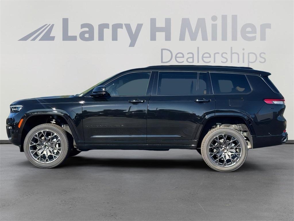 new 2025 Jeep Grand Cherokee L car, priced at $69,772