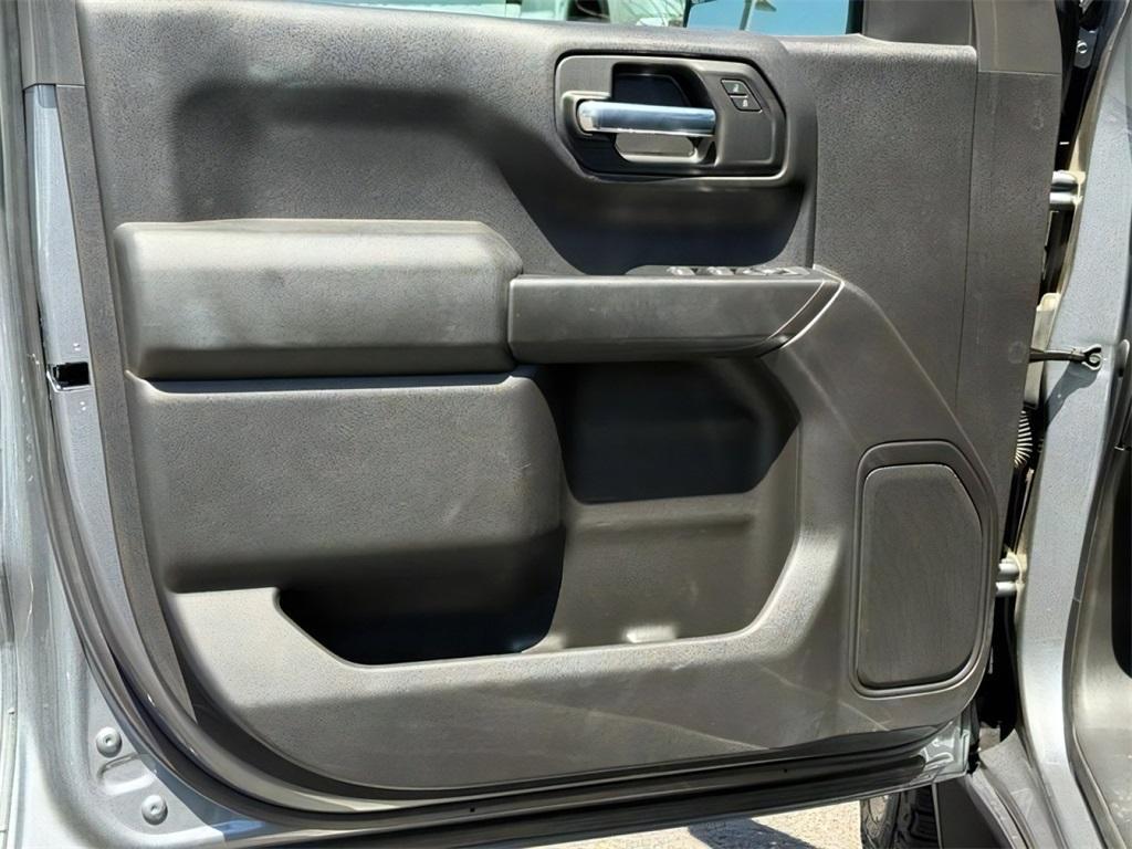 used 2021 Chevrolet Silverado 1500 car, priced at $31,000