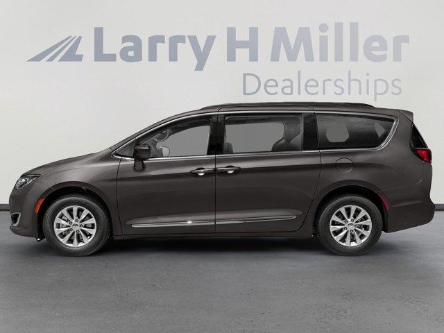 used 2018 Chrysler Pacifica car, priced at $15,000