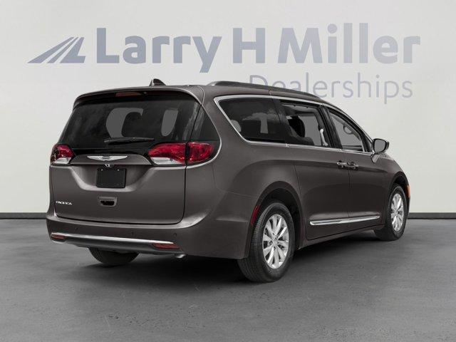 used 2018 Chrysler Pacifica car, priced at $15,000