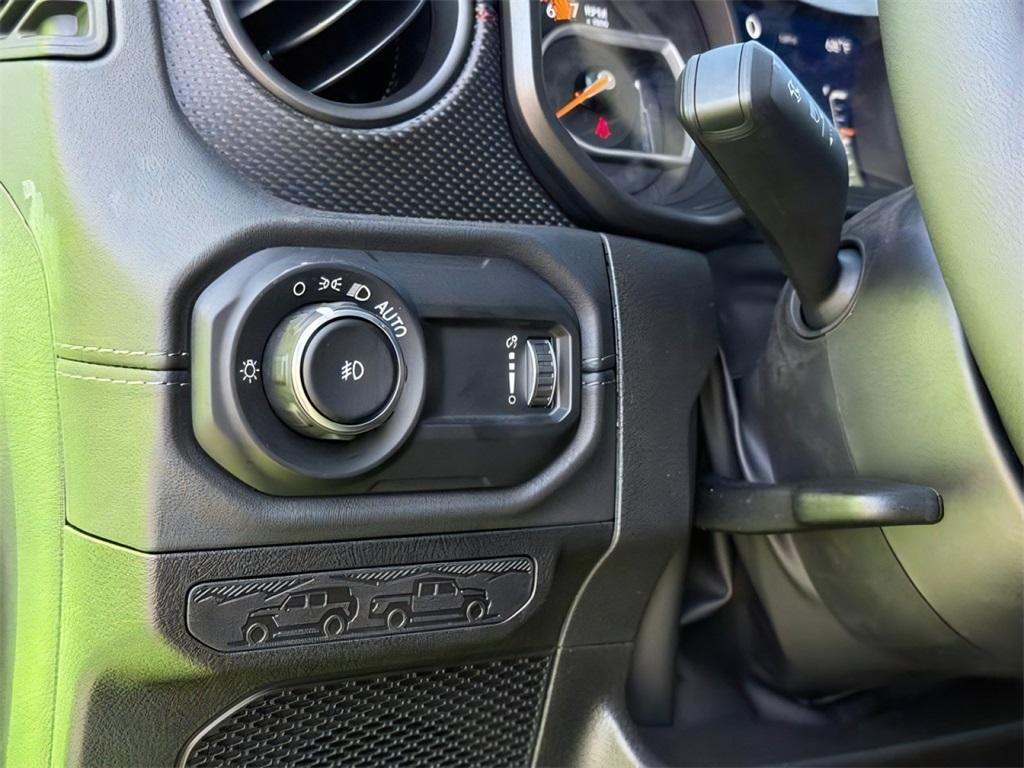 new 2025 Jeep Wrangler car, priced at $66,327