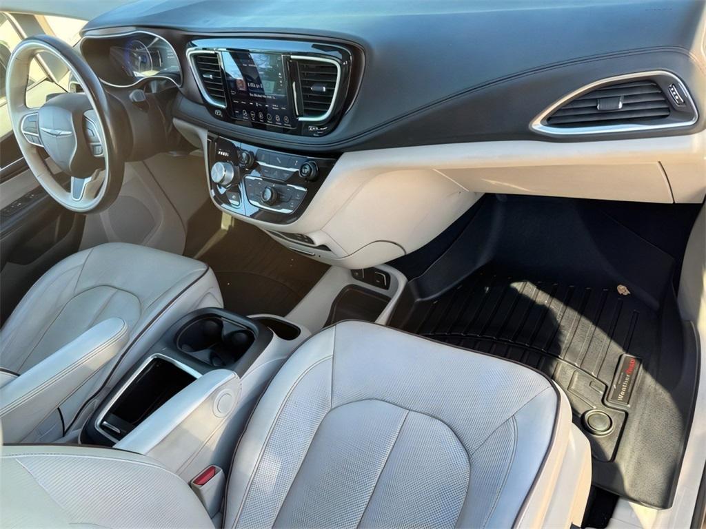 used 2020 Chrysler Pacifica car, priced at $19,000