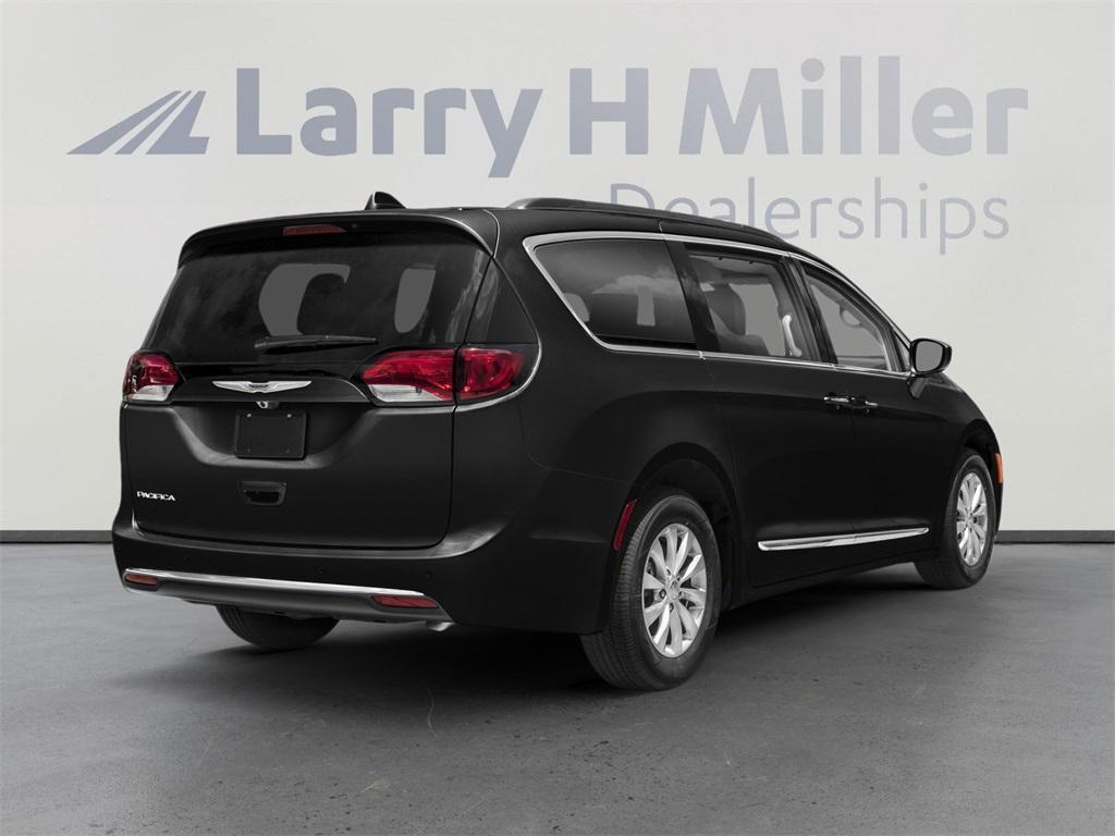 used 2020 Chrysler Pacifica car, priced at $19,500