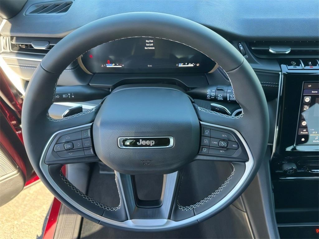 new 2025 Jeep Grand Cherokee car, priced at $30,717