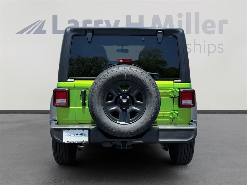 new 2025 Jeep Wrangler car, priced at $42,701