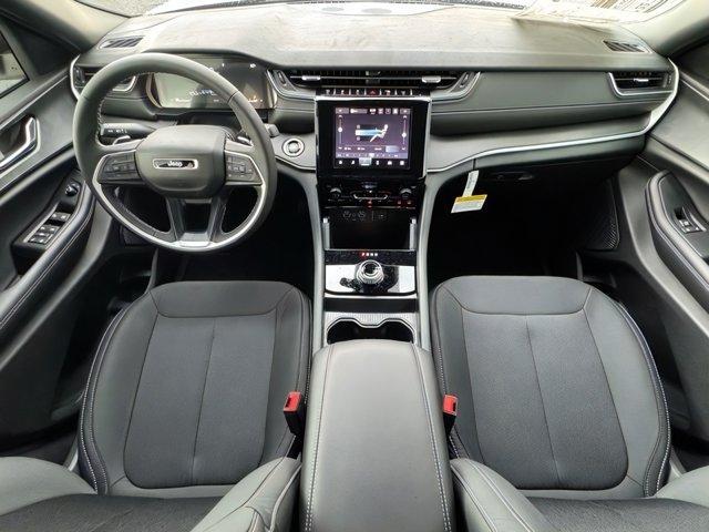 new 2025 Jeep Grand Cherokee car, priced at $30,717