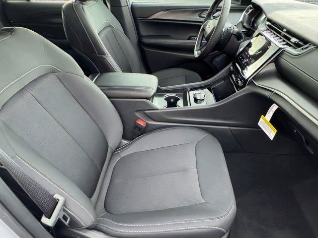 new 2025 Jeep Grand Cherokee car, priced at $30,717