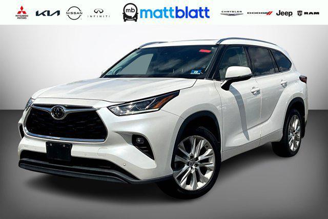 used 2020 Toyota Highlander car, priced at $32,472