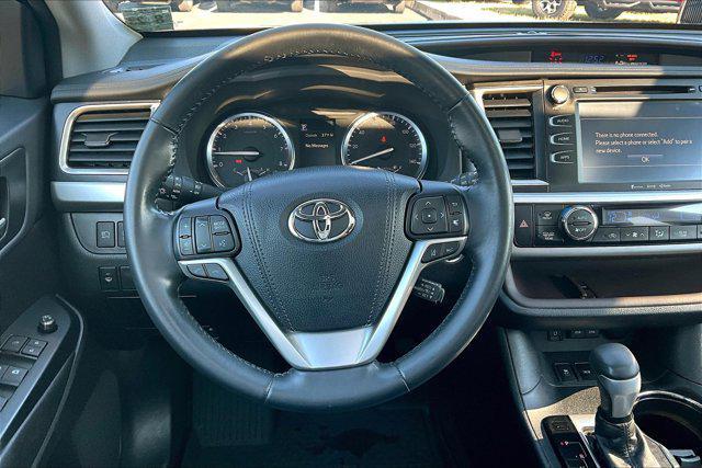 used 2018 Toyota Highlander car, priced at $26,499