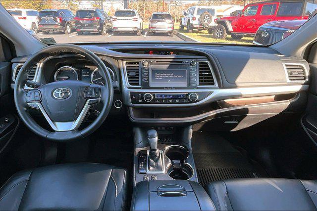 used 2018 Toyota Highlander car, priced at $26,499