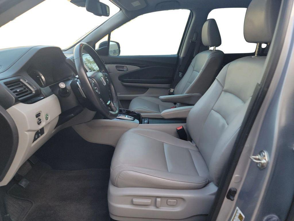 used 2016 Honda Pilot car, priced at $9,995