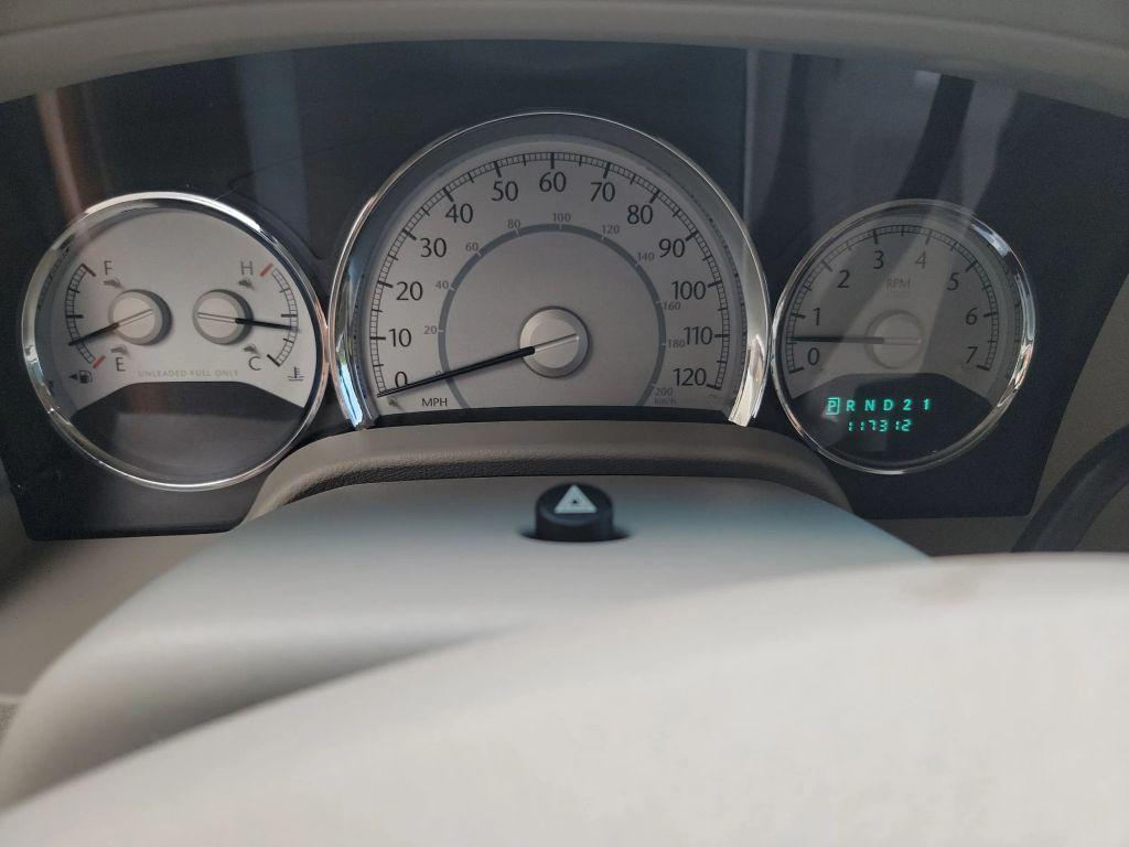 used 2008 Chrysler Aspen car, priced at $8,495