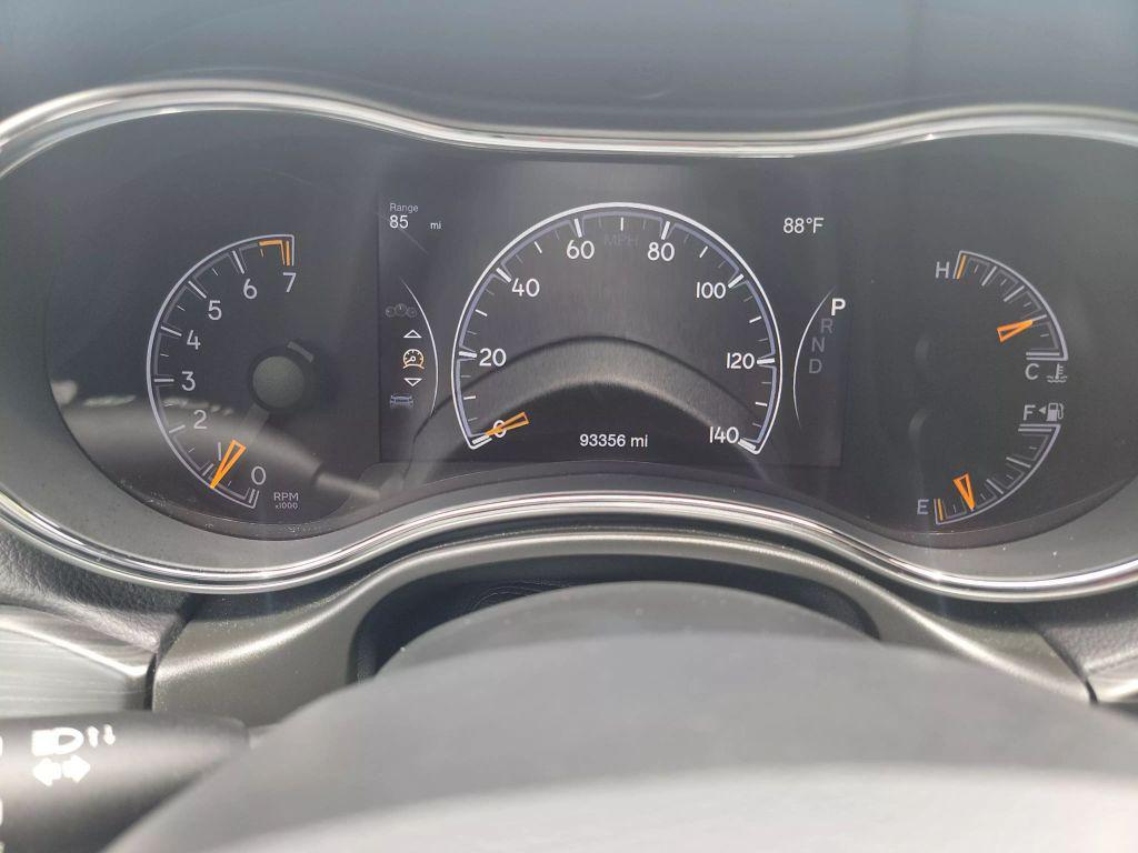 used 2020 Jeep Grand Cherokee car, priced at $20,995