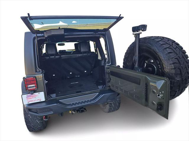 used 2015 Jeep Wrangler Unlimited car, priced at $18,995
