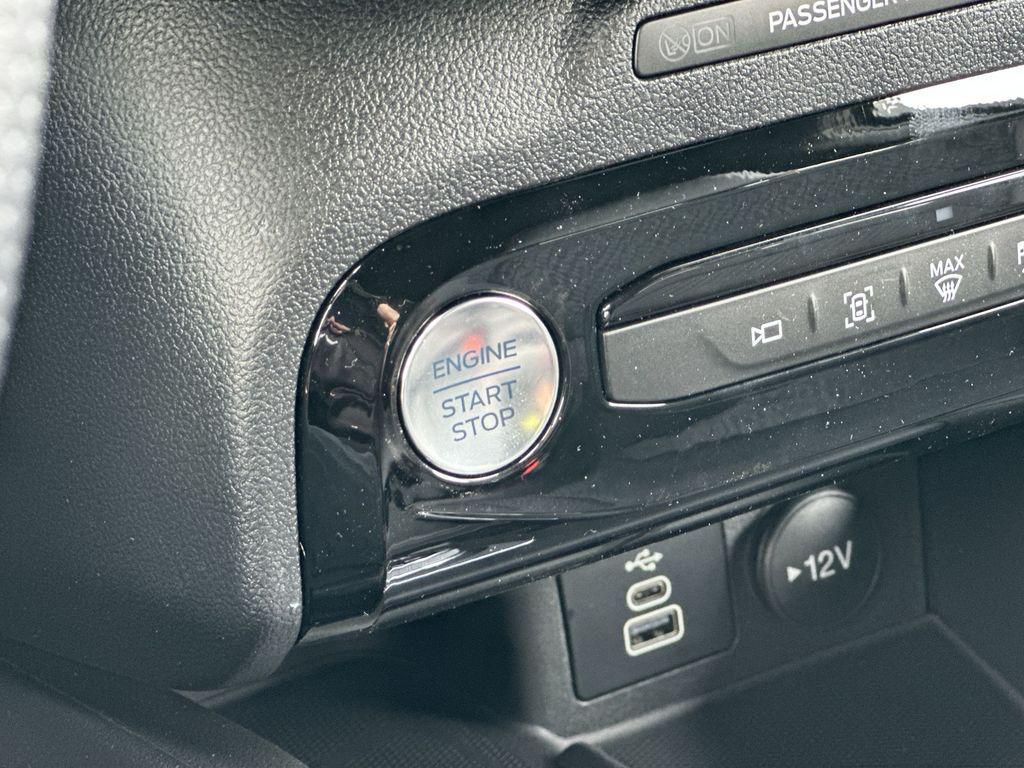 new 2025 Ford Escape car, priced at $36,995