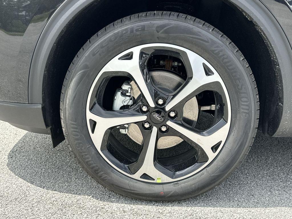 new 2025 Ford Escape car, priced at $36,995
