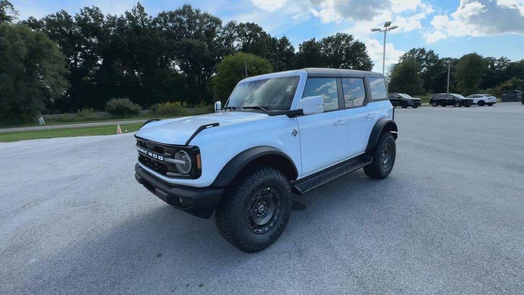 new 2025 Ford Bronco car, priced at $59,734
