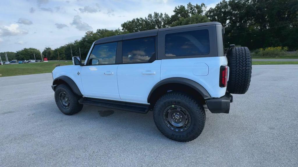 new 2025 Ford Bronco car, priced at $59,734