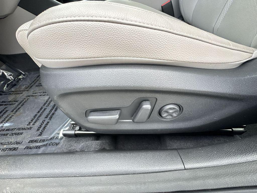 used 2019 Hyundai Sonata Hybrid car, priced at $17,999