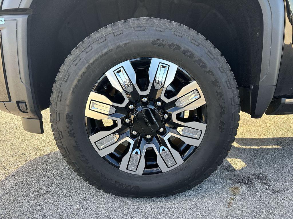 used 2025 GMC Sierra 3500 car, priced at $80,999